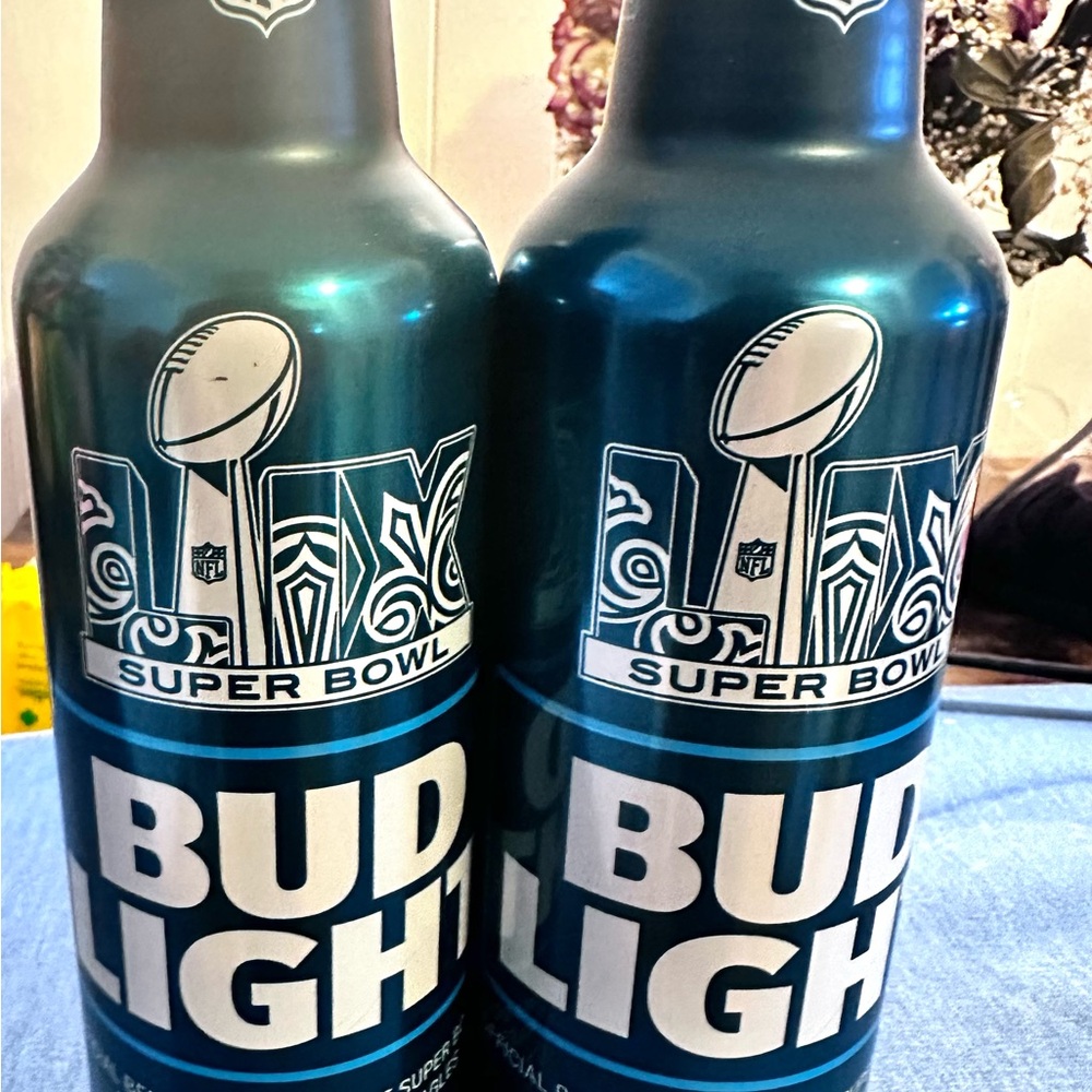 PHILA EAGLES Commemorative Supper Bowl bottles